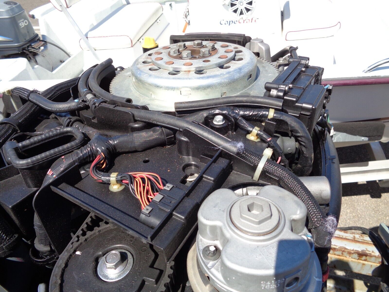 2017 YAMAHA F300 300hp 25" FOUR 4 STROKE - Image 6